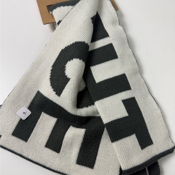 TNF The North Face Reversible Logo Scarf NWT 2 Tone Design Unisex Scarves Gray - Picture 6 of 8